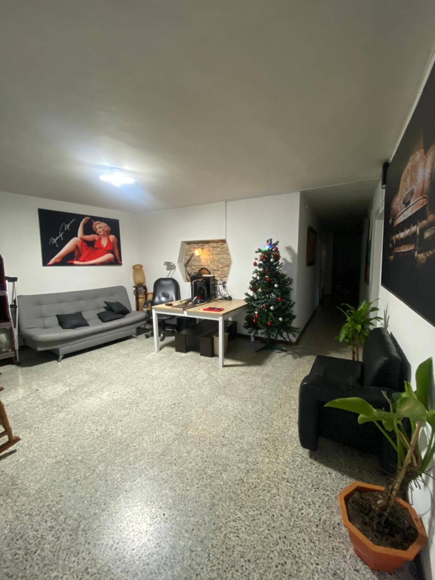Hostel Kumho Alojamiento Medellín Dış mekan fotoğraf
